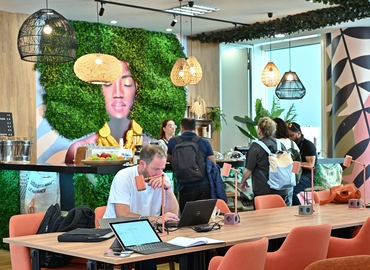 Office Av. Dom João II 1990-096 Lisbon