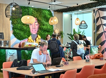 Office Av. Dom João II 1990-096 Lisbon