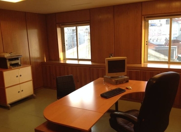 32 m² Business park property for rent in Lisbon, Avenida Fontes Pereira de Melo (1050-116) - 1 | MatchOffice.com