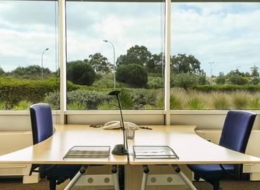 25 m² Business center place up for rent in Lisbon, Quinta da Fonte (2770-071) - 1 | MatchOffice.com