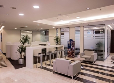 100 m² Business park property available to rent in Doha, Al Owaina Tower (%[postal_code]) - 4 | MatchOffice.com