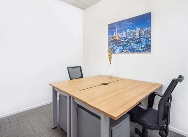 10 m² Business park in West bay, 63 Airport Road (%[postal_code]) - 3 | MatchOffice