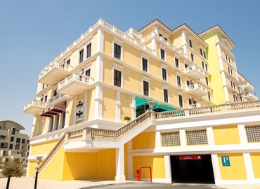 10 m² Shared office  in West bay, Units 96-102 Piazza Level (%[postal_code]) - 0 | MatchOffice.com