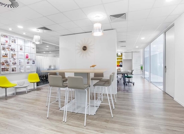 10 m² Shared workspace  in Bucharest, No. 32 (010553) - 4 | MatchOffice.com