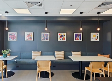 10 m² Co-working  in Bucharest, 3-5 Piata Presei Libere (013702) - 4 | MatchOffice.com