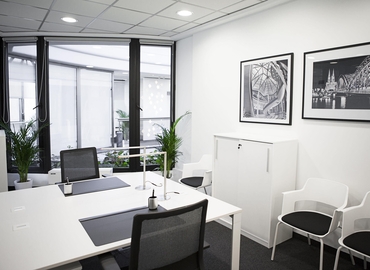 100 m² Business park in Belgrade, Kneza Mihaila 30 (04917) - 2 | MatchOffice.com