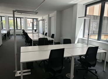 Office Bulevar Milutina Milankovića 3v 11070 Belgrade