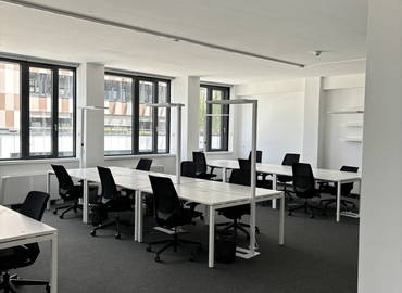 Office Bulevar Milutina Milankovića 3v 11070 Belgrade