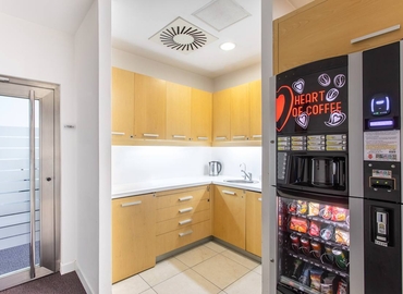 10 m² Business space in Belgrade, GTC 19 Avenue (11070) - 5 | MatchOffice