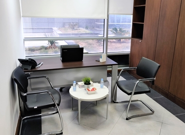 14 m² Business space building for rent in Dammam, Prince Turkey Street (34413) - 0 | MatchOffice