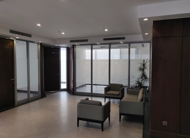 14 m² Business space building for rent in Dammam, Prince Turkey Street (34413) - 1 | MatchOffice.com