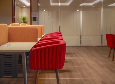 100 m² Serviced office building up for rent in Riyadh, King Abdulaziz Road (13315) - 1 | MatchOffice.com