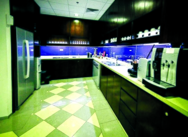 150 m² Business space in Jeddah, Level 26 (21499) - 1 | MatchOffice.com