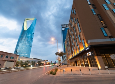 1200 m² Business center in Riyadh, Olaya Street 2336 (12244) - 7 | MatchOffice.com