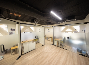 4000 m² Business space in Al Aarid, Building No. 6143 (13342) - 7 | MatchOffice
