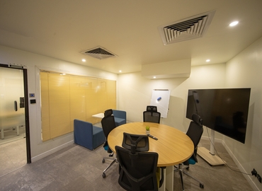 4000 m² Business space in Al Aarid, Building No. 6143 (13342) - 4 | MatchOffice.com