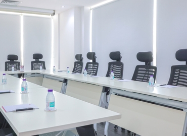  Conference room in Jeddah, King Abdul Aziz Road 8356 (23612) - 5 | MatchOffice
