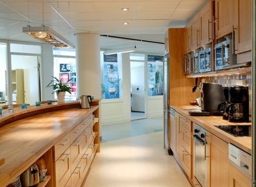 Affärscentrum(Yta:259 m²) att hyra i Spånga, Stormbyvägen 6, 163 55 Spånga. Lång- och korttidsuthyrning | MatchOffice.se