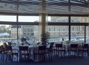 Konferensrum(Yta:480 m²) för uthyrning i Operakällaren, Karl XII:s Torg, 111 47 Norrmalm. Inga extra avgifter | MatchOffice.se