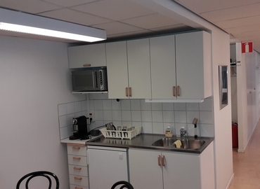 Kontorsplatser(Yta:152 m²)	för uthyrning i Sollentuna, Aniaraplatsen 4-6, 191 47 Sollentuna. Lång- och korttidsuthyrning | MatchOffice.se