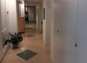 Kontorsplatser(Yta:152 m²)	för uthyrning i Sollentuna, Aniaraplatsen 4-6, 191 47 Sollentuna. Fullt utbud av faciliteter | MatchOffice.se