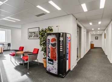 Affärscentrum(Yta:50 m²) att hyra i Elektravägen 29, 126 30 Hägersten. WiFi-anslutning ingår | MatchOffice.se