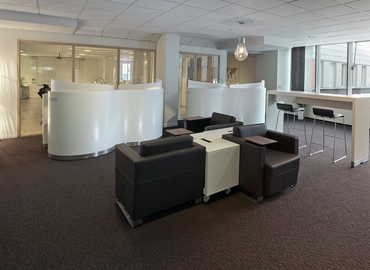 Coworking utrymme(Yta:20 m²) att hyra i Svetsarvägen 15, 171 41 Solna. Lång- och korttidsuthyrning | MatchOffice.se