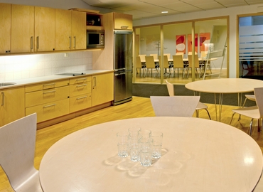 Coworking(Yta:20 m²) att hyra i Svetsarvägen 15, 171 41 Solna. Handikappanpassad | MatchOffice.se