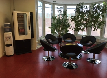 Affärscentrum(Yta:40 m²) att hyra i Månskärsvägen 10B, 141 75 Huddinge. Fullt utbud av faciliteter | MatchOffice.se