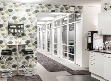 Flexibel arbetsplats(Yta:120 m²) att hyra i Arenavägen 41, 121 77 Johanneshov. Fullt utbud av faciliteter | MatchOffice.se