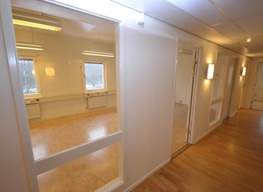 Företagshotell(Yta:259 m²) att hyra i Sjöängsvägen 1, 192 72 Sollentuna. Inga extra avgifter | MatchOffice.se
