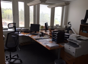 Affärscentrum(Yta:40 m²) att hyra i Månskärsvägen 10B, 141 75 Huddinge. WiFi-anslutning ingår | MatchOffice.se