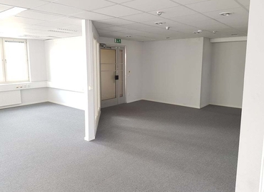 Företagshotell(Yta:406 m²) att hyra i Sundbyberg, Ursviksvägen 127, 174 46 Solna. Bra läge | MatchOffice.se