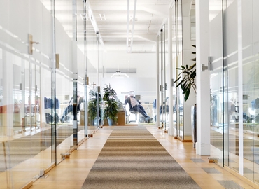 Mötesrum(Yta:30 m²) för uthyrning i Gustavslundsvägen 143, 167 51 Bromma. WiFi-anslutning ingår | MatchOffice.se