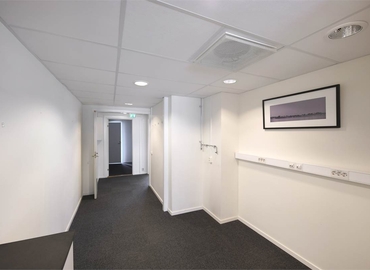 Affärscentrum(Yta:103 m²) för uthyrning i Handenterminalen 2, 136 40 Haninge. Bra val | MatchOffice.se