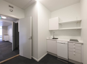 Kontorshotell(Yta:103 m²) för uthyrning i Handenterminalen 2, 136 40 Haninge. Fullt utbud av faciliteter | MatchOffice.se