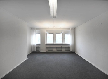 Affärscentrum(Yta:103 m²) att hyra i Handenterminalen 2, 136 40 Haninge. Fullt utbud av faciliteter | MatchOffice.se