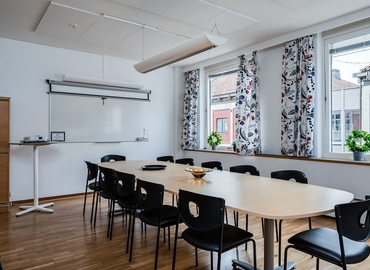 Affärscentrum(Yta:40 m²) att hyra i Kaggensgatan 30, 392 32 Kalmar. Fullt utbud av faciliteter | MatchOffice.se