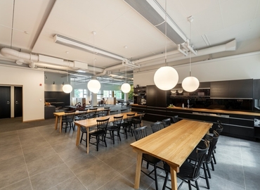 Kontorsutrymme(Yta:770 m²)	för uthyrning i Johanneslundsvägen 12, 194 61 Upplands Väsby. Bra läge | MatchOffice.se