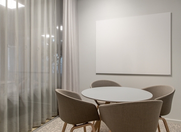 Företagshotell(Yta:26 m²) att hyra i Gustav III:s Boulevard 42, 169 73 Solna. Handikappanpassad | MatchOffice.se