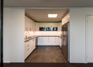 Företagshotell(Yta:1248 m²) att hyra i Johanneslundsvägen 2, 194 61 Upplands Väsby. Inga extra avgifter | MatchOffice.se