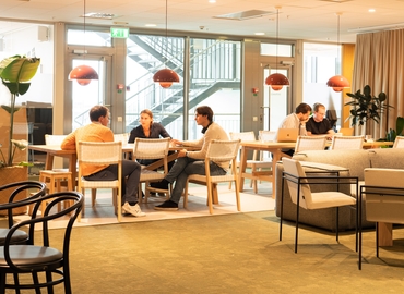 Affärscentrum(Yta:100 m²) att hyra i Klarabergsviadukten 63, 101 23 Norrmalm. WiFi-anslutning ingår | MatchOffice.se
