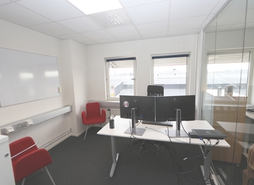 Kontorsutrymme(Yta:180 m²)	för uthyrning i Marieholmsgatan 54, 415 02 Göteborg Östra. Bra läge | MatchOffice.se