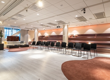 Mötesrum(Yta:100 m²) för uthyrning i Klarabergsviadukten 63, 101 23 Norrmalm. Handikappanpassad | MatchOffice.se
