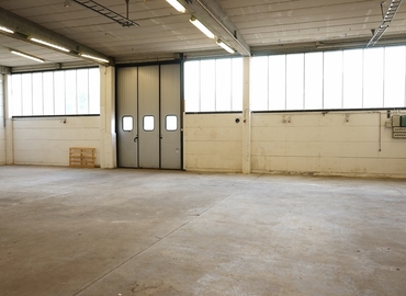 264 m² Office warehouse up for rent in Burlov, Arlöv (232 37) - 2 | MatchOffice.com