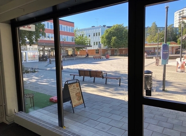 Butik(Yta:230 m²) att hyra i Hässelby torg 20, 165 55 Vällingby. Endast från verifierade hyresvärdar | MatchOffice.se
