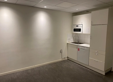 Butikslokal(Yta:230 m²) att hyra i Hässelby torg 20, 165 55 Vällingby. Bra läge | MatchOffice.se