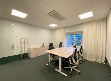 Kontorshotell(Yta:100 m²) att hyra i Kungsgatan 8, 111 43 Norrmalm. WiFi-anslutning ingår | MatchOffice.se