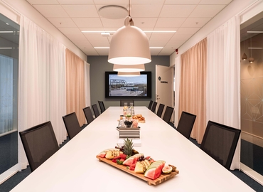 Konferensrum(Yta:100 m²) att hyra i Elektrogatan 10, 171 54 Solna. Fullt utbud av faciliteter | MatchOffice.se