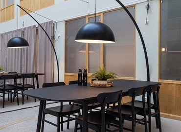 Affärscentrum(Yta:4000 m²) för uthyrning i Gårdsvägen 8, 169 70 Solna. Endast från verifierade hyresvärdar | MatchOffice.se